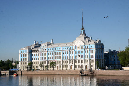 Nahimovskoe-voenno-morskoe-uchilishche-Sankt-Peterburg